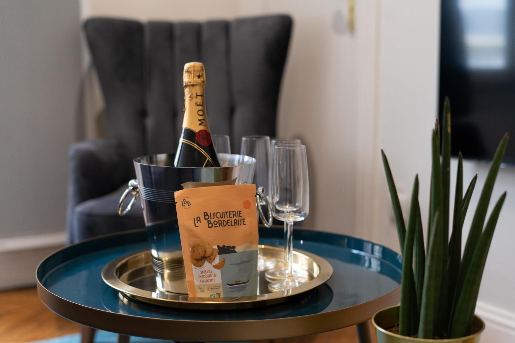 Madeleine'S Top Rated 8 Traveller City Center Bordeaux Appartments מראה חיצוני תמונה